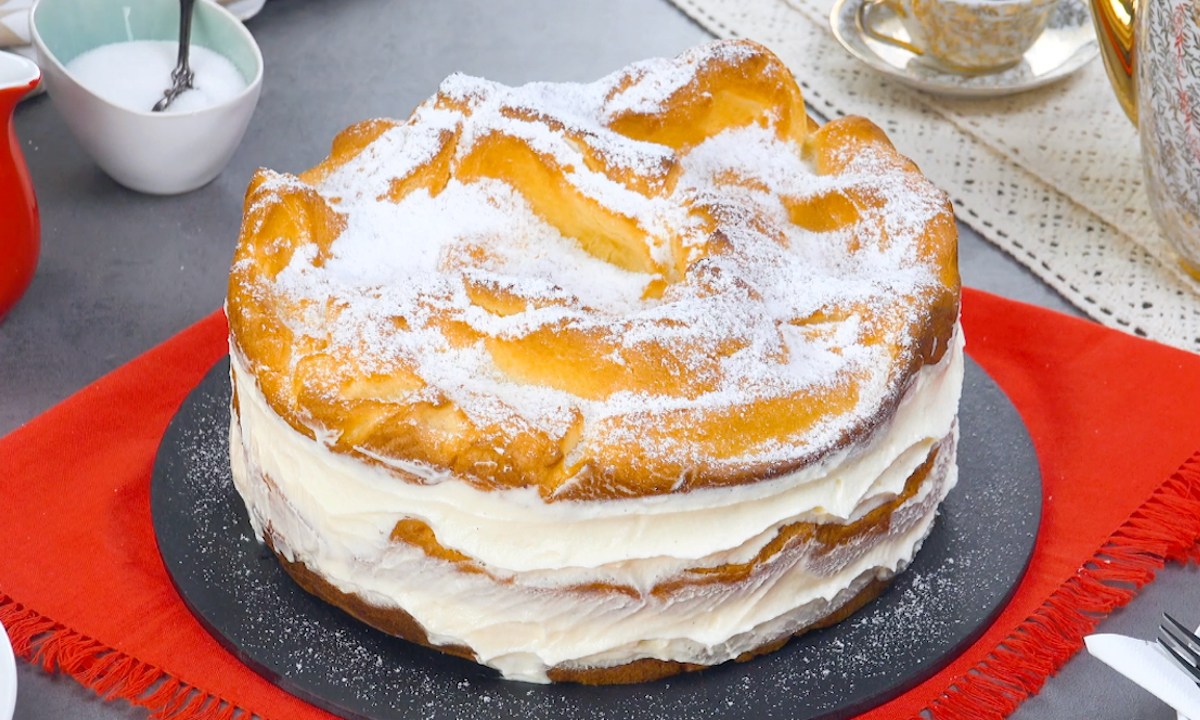 polnischer Puddingkuchen Karpatka mit Brandteig