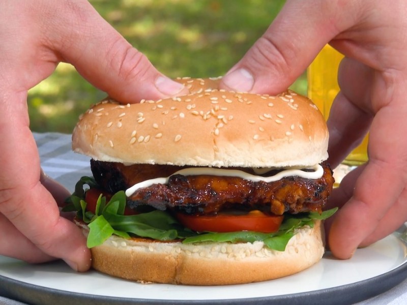 Mit diesen 3 Marinaden wird dein Hähnchen auf dem Grill extra lecker