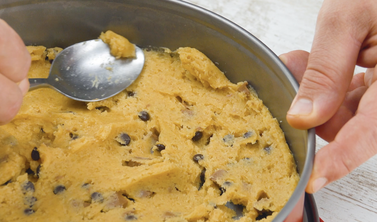 Erdnussbutterkuchen mit Keksteig und Brownie - Leckerschmecker