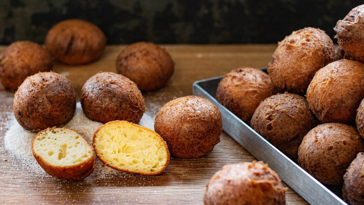 Apfel-Quark-Bällchen aus dem Ofen selber backen - Leckerschmecker