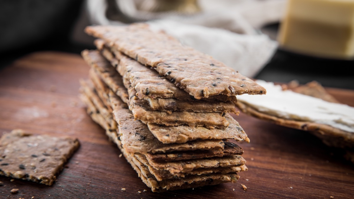 Low-Carb-Knäckebrot: gesund und ballaststoffreich - Leckerschmecker