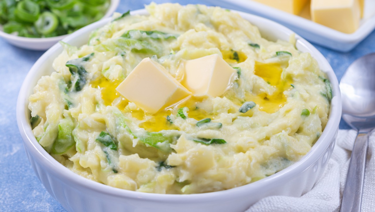 Colcannon: irischer Kartoffelbrei mit Wirsing und Butter - Leckerschmecker