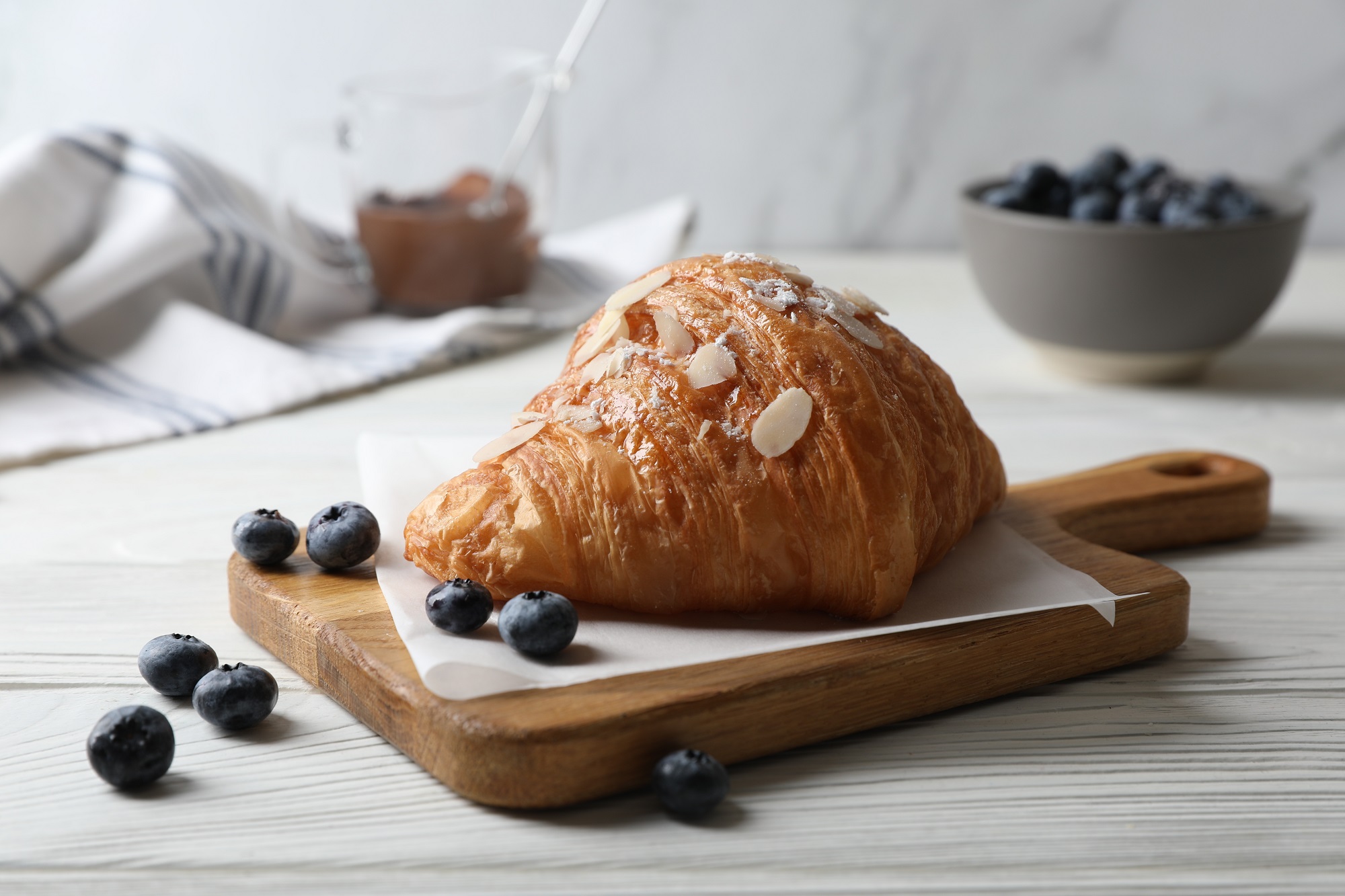 Gefüllte Mandelcroissants: einfach und schnell gebacken - Leckerschmecker