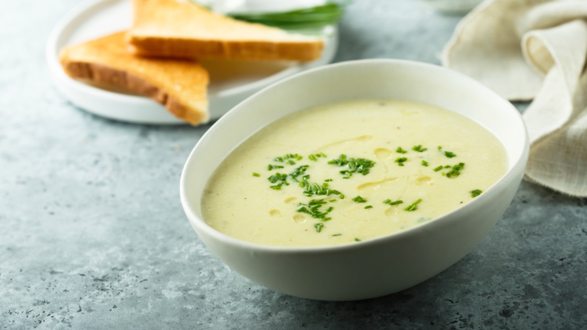 Schwarzwurzelsuppe mit Kräuteröl: So lecker schmeckt der Winter ...