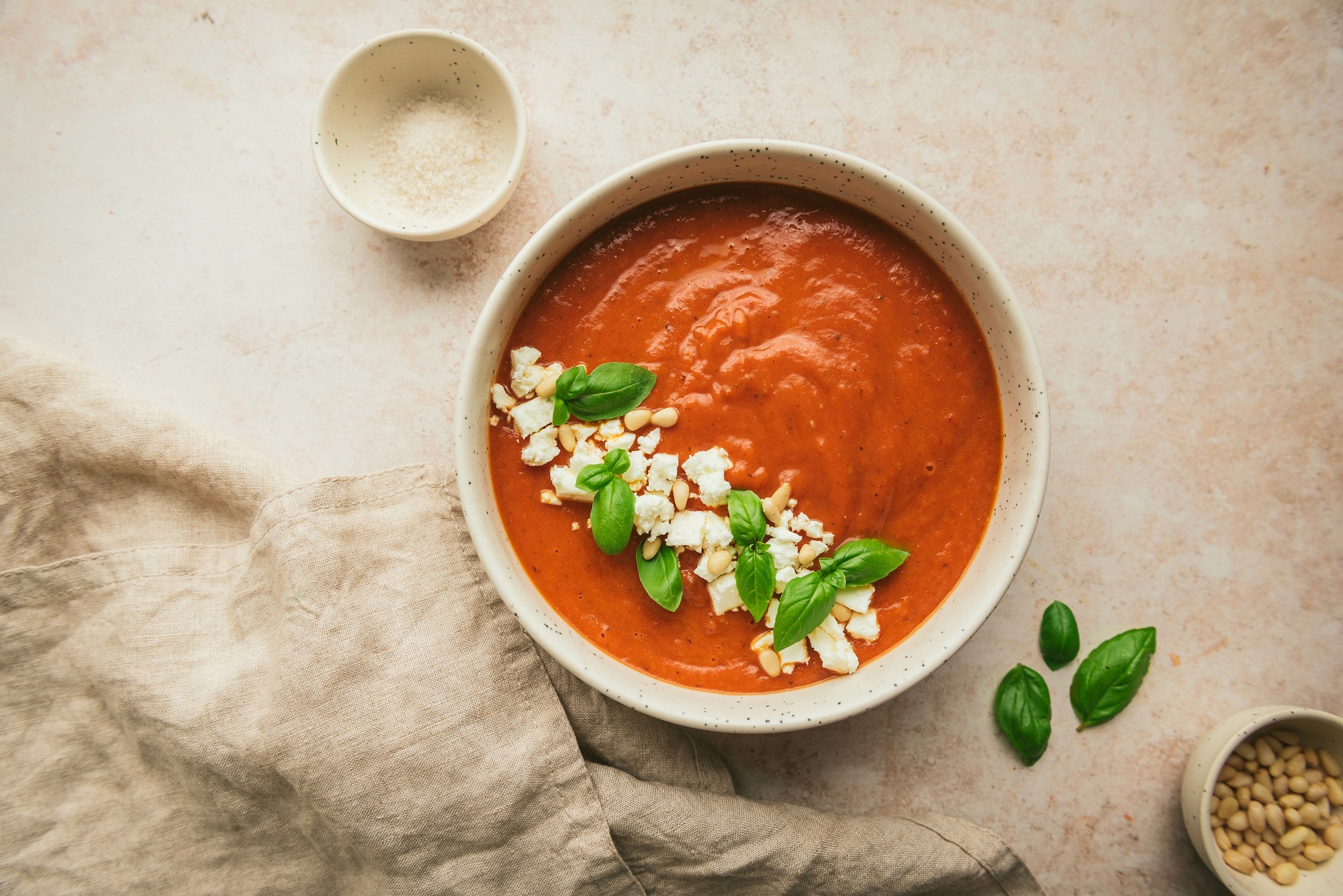 Griechische Tomatensuppe mit Feta: dein neues Lieblingsrezept ...