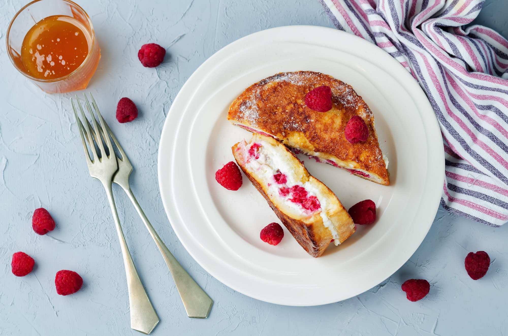 Gefüllte Arme Ritter mit Frischkäse und Marmelade - Leckerschmecker