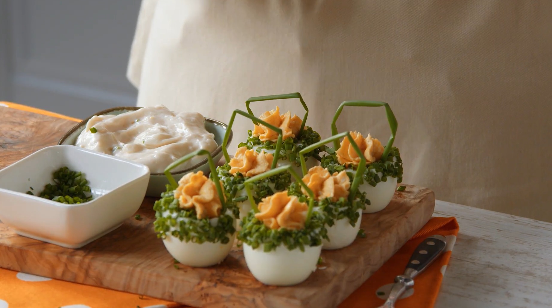 Gefüllte Ei-Körbchen: leckere Deko-Idee für Ostern - Leckerschmecker