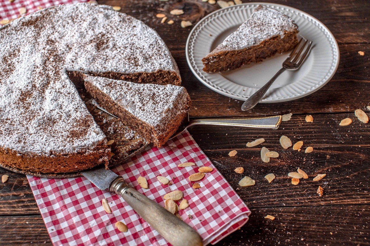 Torta Caprese: italienischer Schoko-Mandel-Kuchen ohne Mehl ...