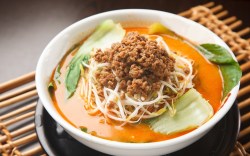 Eine Schüssel Tantanmen Ramen.