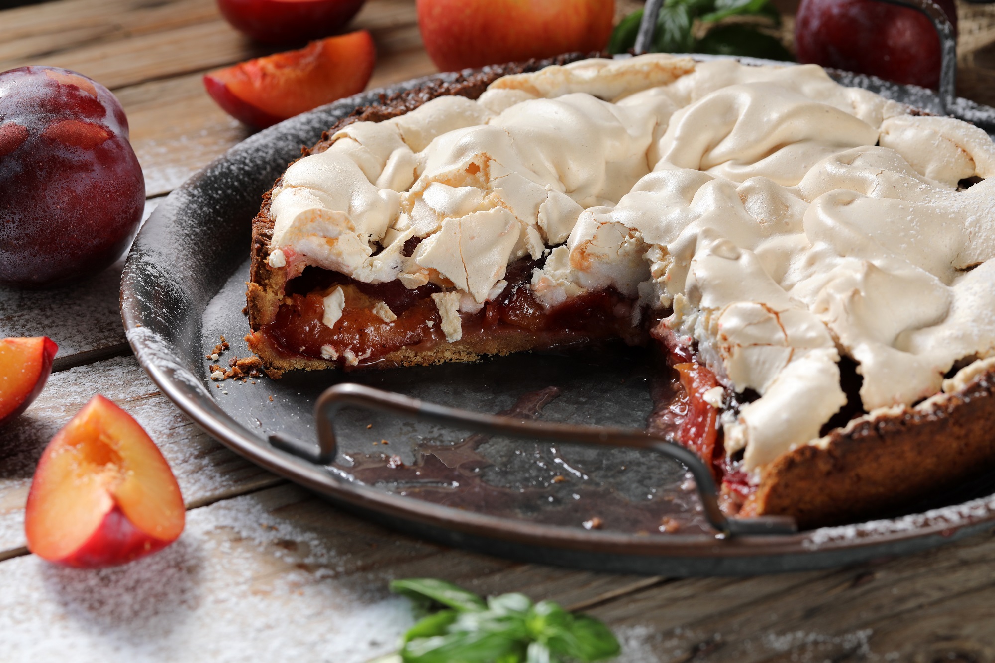 Pflaumenkuchen mit Baiser: leckere Pflaumenzeit - Leckerschmecker