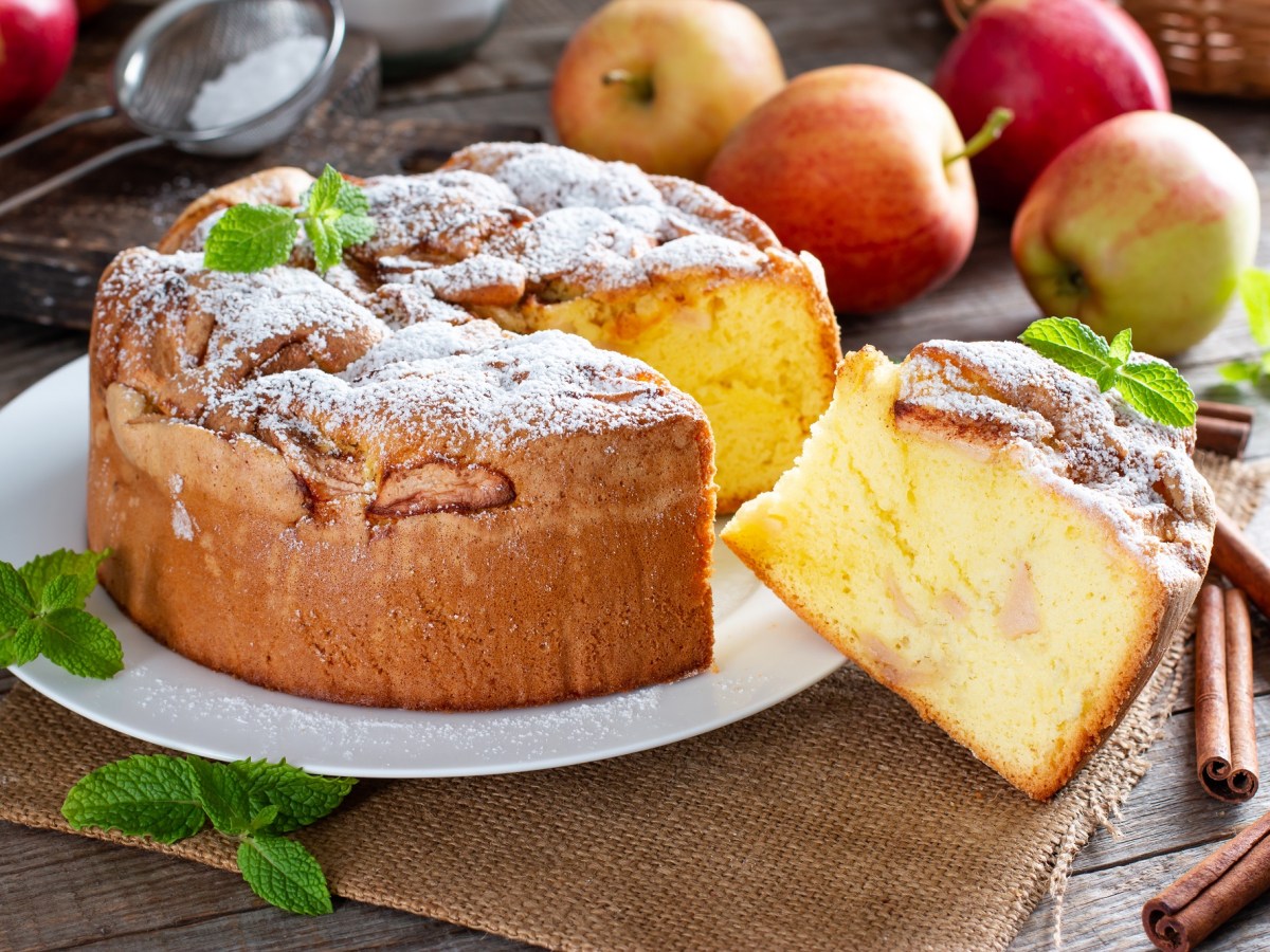 Der italienische Apfelkuchen Torta di Mele versprüht Dolce Vita im Herbst