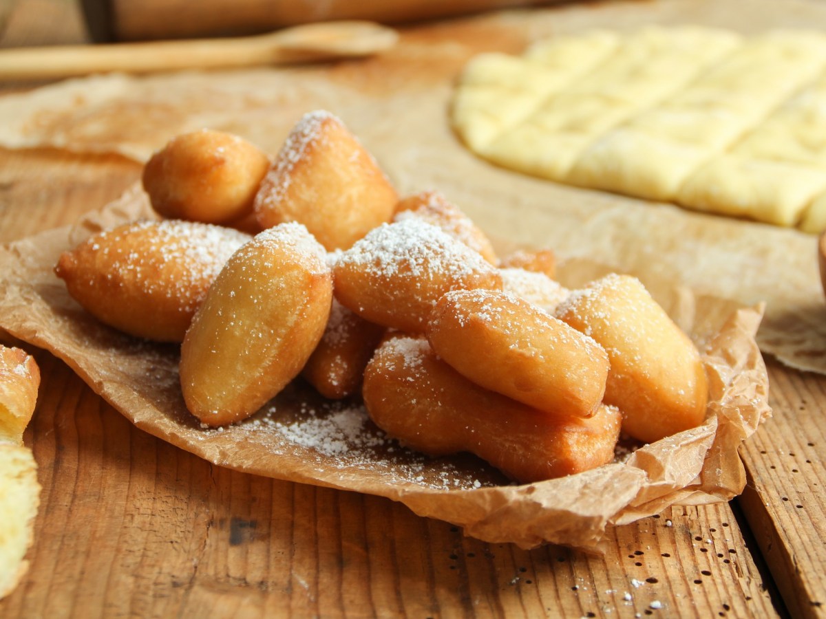 Schmalzkuchen: der Weihnachtsmarkt-Klassiker schlechthin